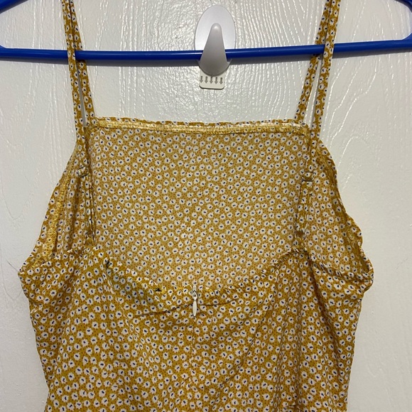 SHEIN Wrap Dress Tan with red dots and white with blue dots - Picture 2 of 7